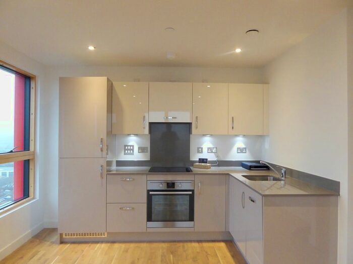 1 Bedroom Flat To Rent In Hewitt, Reading, RG1