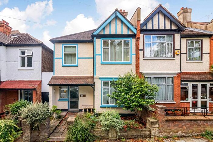 4 Bedroom House For Sale In Brockwell Park Gardens, London, SE24