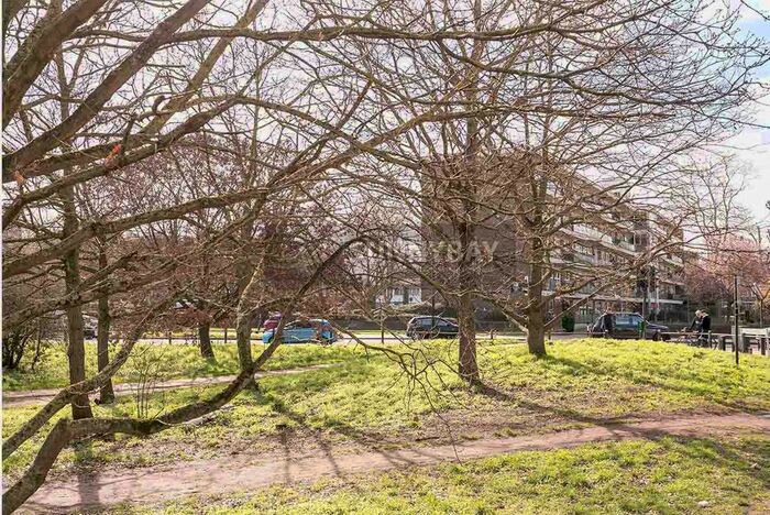 2 Bedroom Flat To Rent In Tooting Bec Road, London, SW17