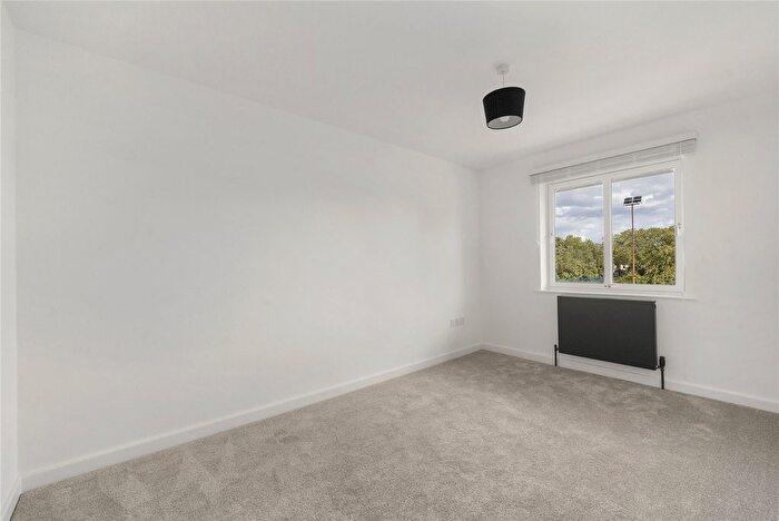 2 Bedroom Flat For Sale In Colchester Road, Walthamstow, London, E17