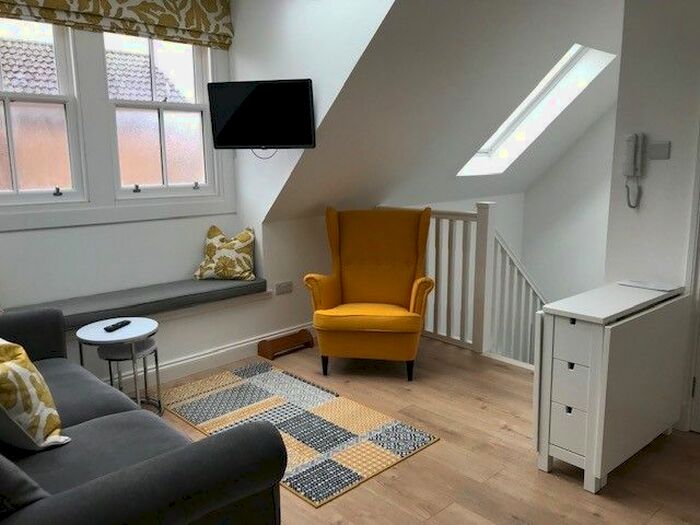 1 Bedroom Flat To Rent In South Street, St Andrews, Fife, KY16