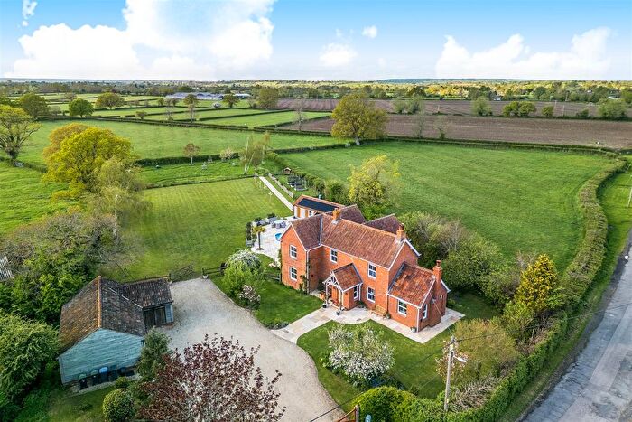 5 Bedroom Detached House For Sale In Goose Street, Marston, SN10