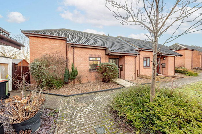 2 Bedroom Semi-Detached Bungalow For Sale In Saddlers Place, Downs Barn, Milton Keynes, MK14