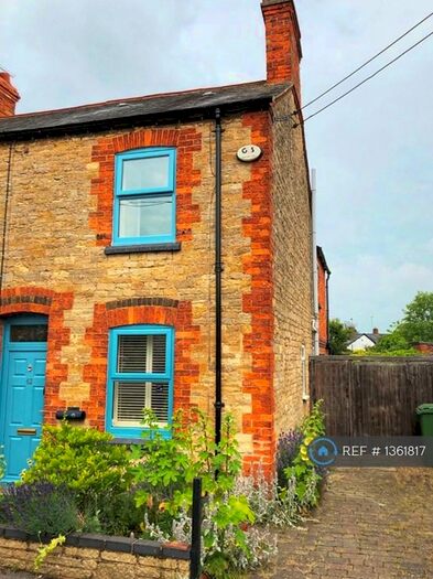 2 Bedroom Semi-Detached House To Rent In West Street, Olney, MK46