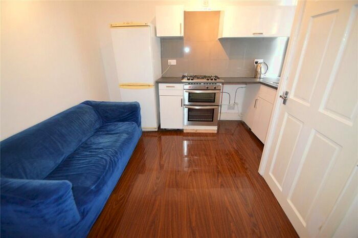 1 Bedroom Flat To Rent In Bynes Road, South Croydon, CR2