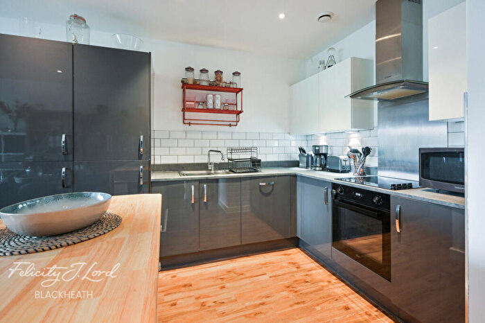 2 Bedroom Apartment For Sale In Sandy Hill Road, London, SE18