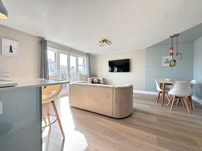 2 Bedroom Flat To Rent In Sillwood Court, Montpelier Road, Brighton, BN1