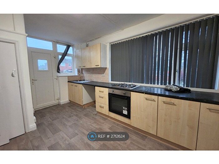 2 Bedroom Semi-Detached House To Rent In Thankerton Avenue, Audenshaw, Manchester, M34
