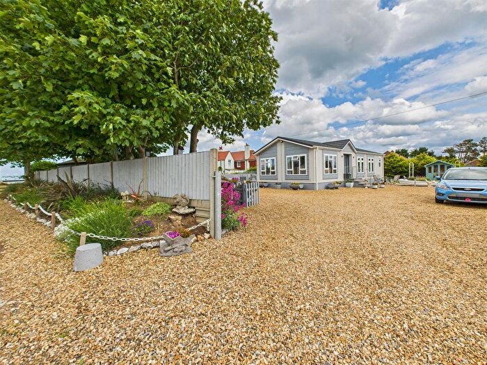 3 Bedroom Detached Bungalow For Sale In Beacon Road, Trimingham, Norwich, NR11
