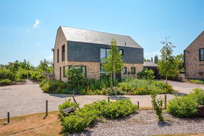 4 Bedroom Detached House For Sale In Cherrywood, Hernhill, Faversham, ME13