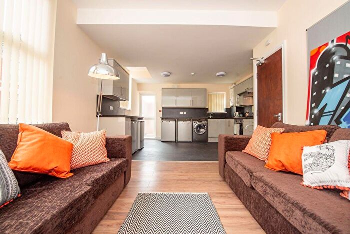 5 Bedroom Terraced House To Rent In Connaught Road, Liverpool, L7
