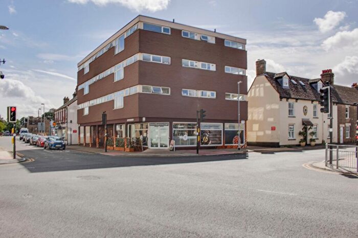 1 Bedroom Flat To Rent In Cambridge Street, Spa House Cambridge Street, PE19