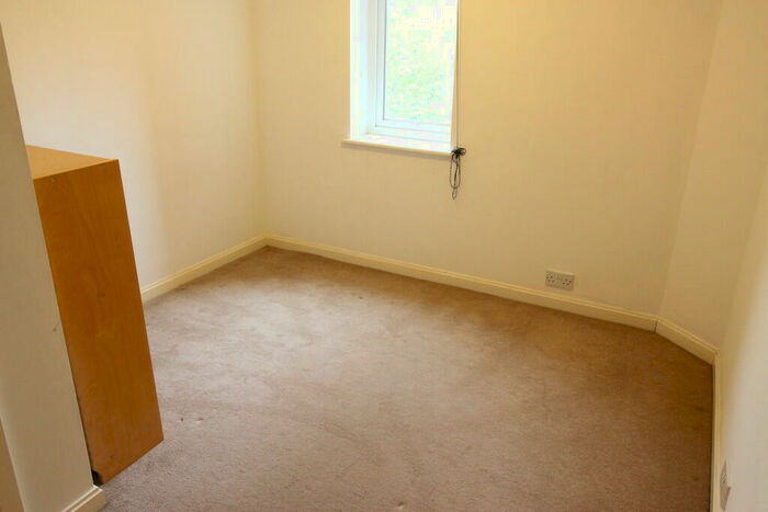 2 Bedroom Apartment To Rent In Adventurers Quay, Cardiff Bay, CF10