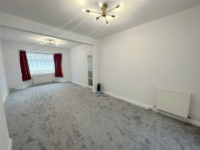 3 Bedroom Semi-Detached House To Rent In Engel Park, Mill Hill, NW7