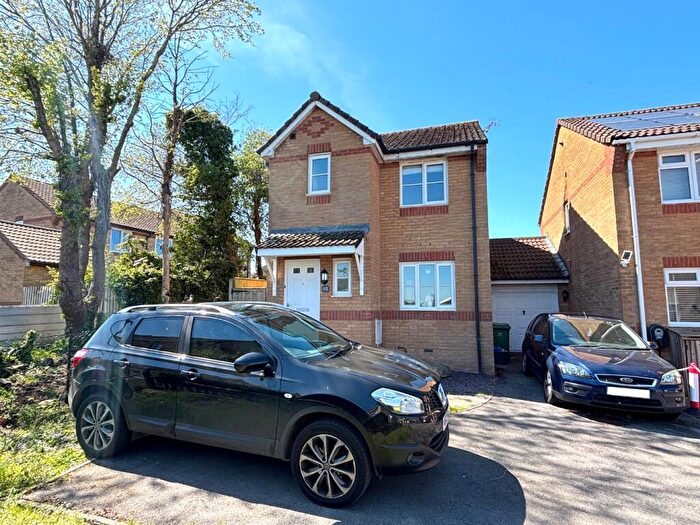 3 Bedroom Link Detached House For Sale In Old England Way, Peasedown St. John, Bath, BA2