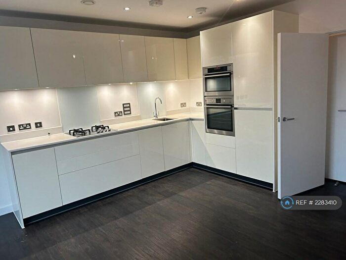 1 Bedroom Flat To Rent In Snowe Building, London, NW7