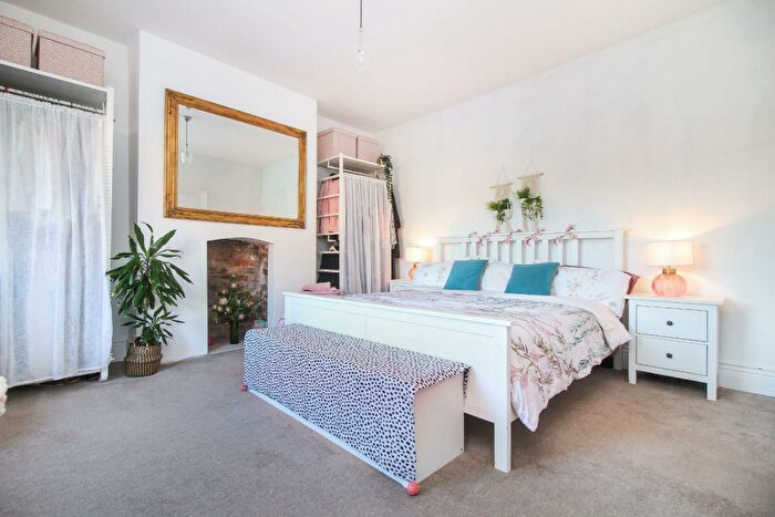 3 Bedroom Terraced House For Sale In North View, Cullercoats, North Shields, NE30