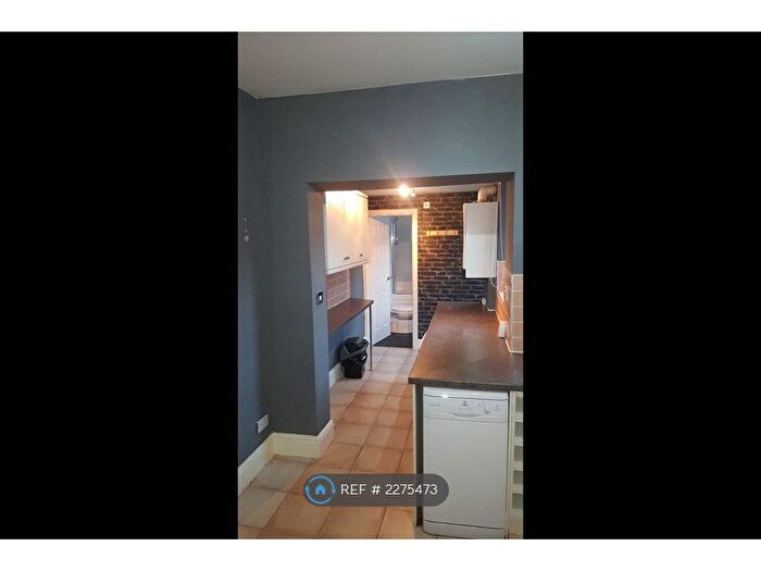 3 Bedroom Terraced House To Rent In Denstone Road, Nottingham, NG3