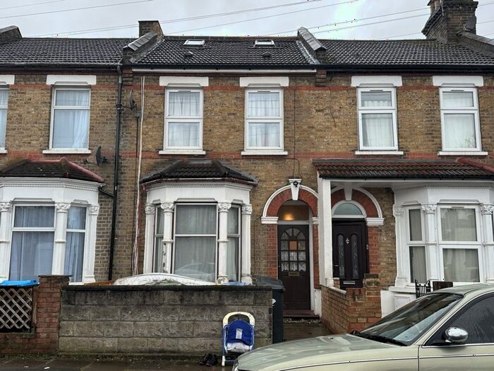 6 Bedroom Terraced House To Rent In Croyland Road, Edmonton, N9