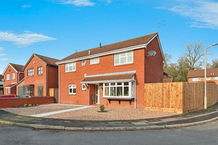 3 Bedroom Detached House For Sale In Hewes Close, Glen Parva, Leicester, LE2