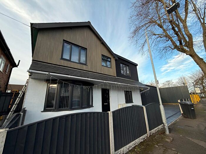 2 Bedroom Flat To Rent In Fernleigh Avenue, Nottingham, NG3