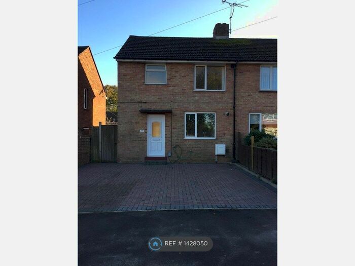 2 Bedroom End Of Terrace House To Rent In Middle Park Way, Havant, PO9