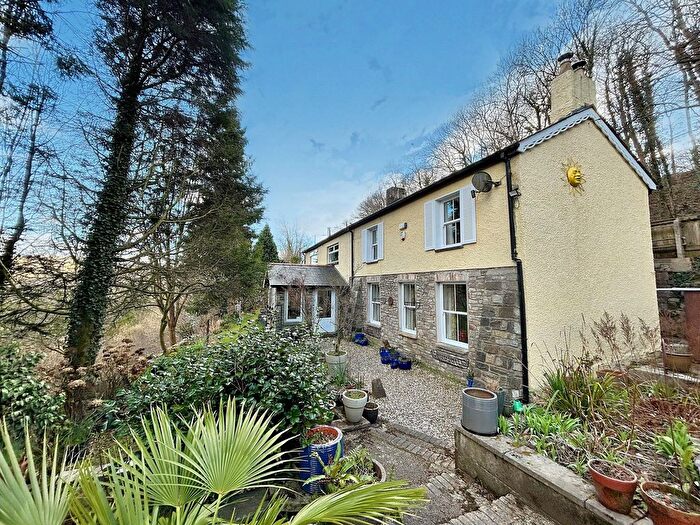 3 Bedroom Detached House For Sale In Coytrahen, Bridgend, Bridgend County., CF32