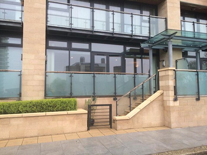 2 Bedroom Flat To Rent In Grand Hotel Road, Plymouth, PL1