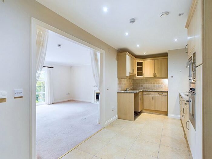 2 Bedroom Flat For Sale In Hafan Tywi, The Parade, Carmarthen, SA31