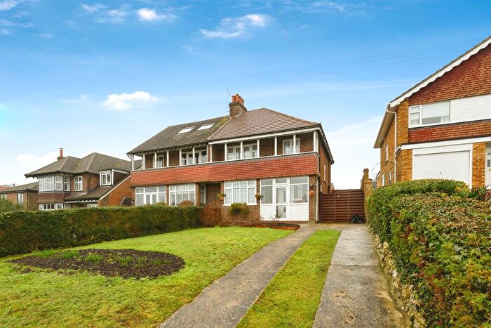 3 Bedroom Semi Detached House For Sale In Marlpit Lane, Coulsdon, CR5