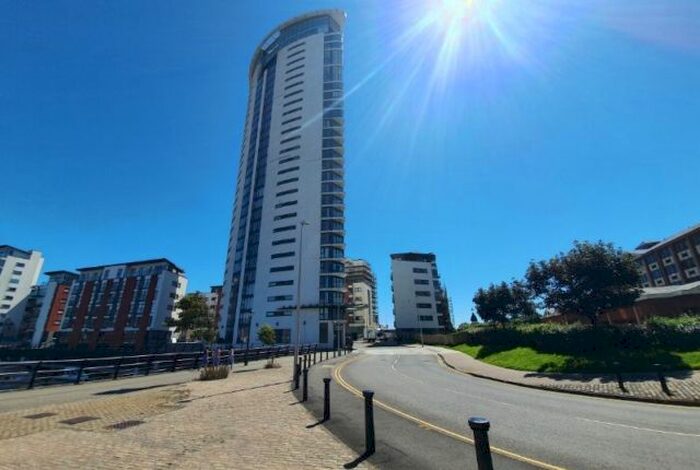 1 Bedroom Property To Rent In Meridian Tower, Trawler Road, Swansea, SA1