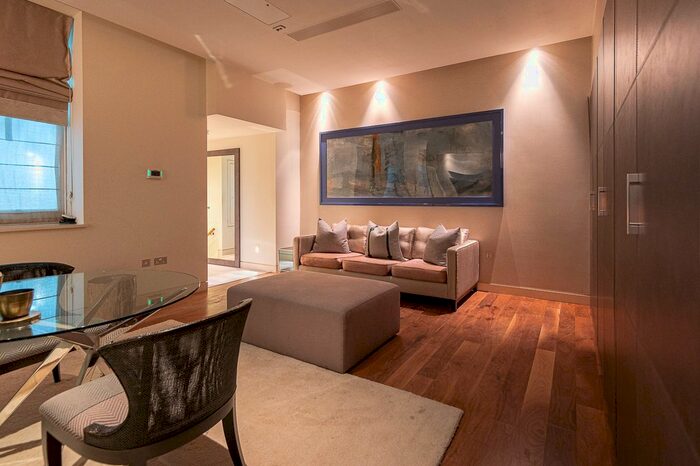 1 Bedroom Flat To Rent In The Lancaster Gate, Hyde Park, W2