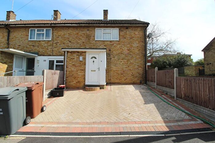 2 Bedroom End Of Terrace House To Rent In Crossgates, Stevenage, SG1