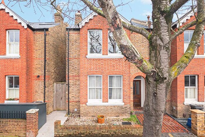 4 Bedroom Semi Detached House To Rent In Winchester Road, St Margaret's, TW1