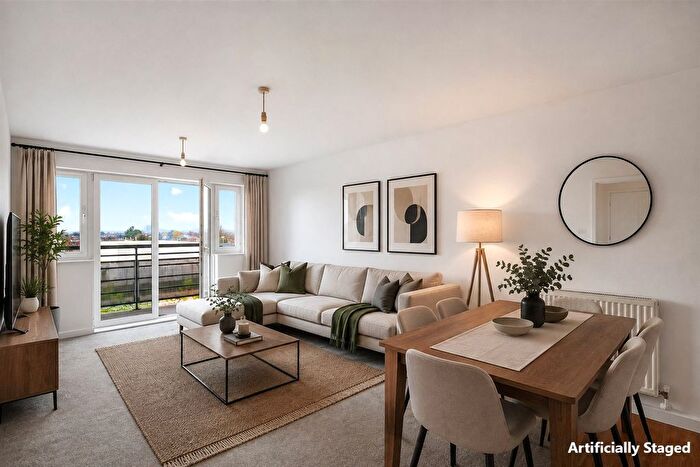 2 Bedroom Flat For Sale In Hawker Place, London, E17