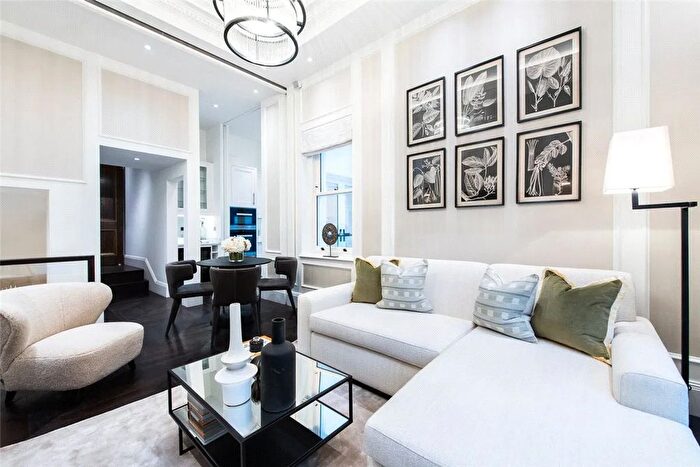 2 Bedroom Flat To Rent In Prince Of Wales Terrace, Kensington, W8