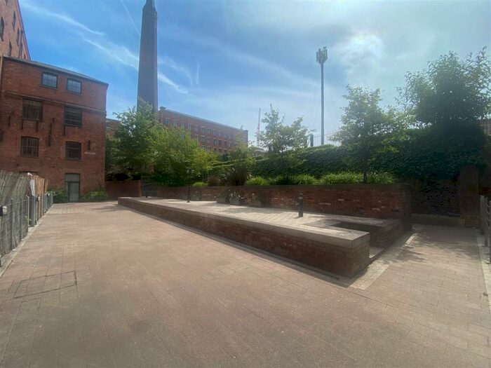 2 Bedroom Apartment To Rent In Macintosh Mill, Cambridge Street, Manchester, M1