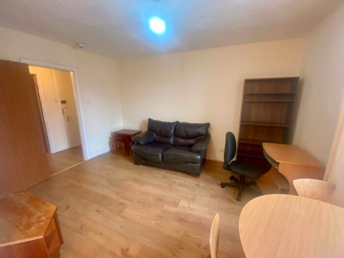 1 Bedroom Flat To Rent In Peddie Street, Dundee (Off Blackness Road), DD1
