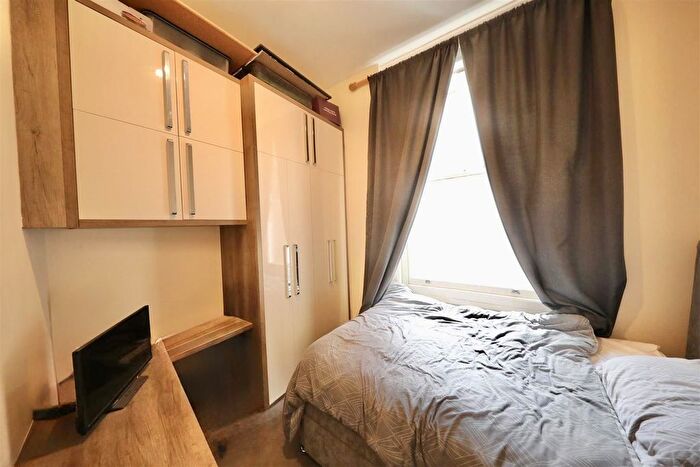 1 Bedroom Flat For Sale In Victoria Chambers, Bowlalley Lane, Hull, HU1