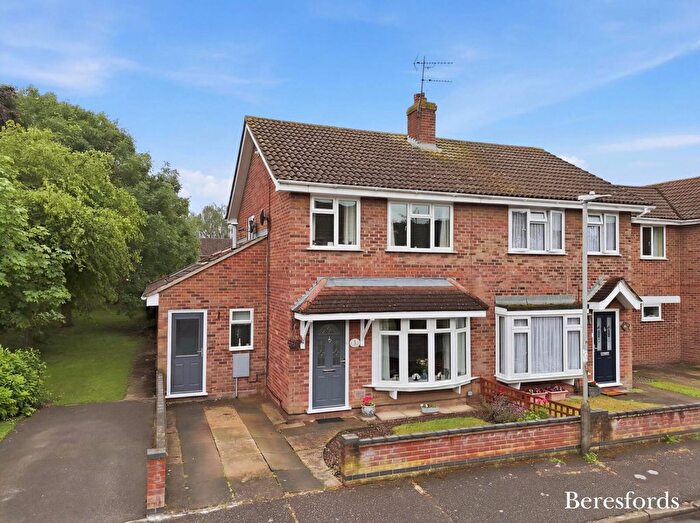 3 Bedroom Semi-Detached House For Sale In Keymer Way, Colchester, CO3