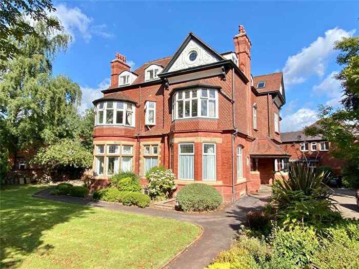 2 Bedroom Flat To Rent In Wilmslow Road, Didsbury, Manchester, M20