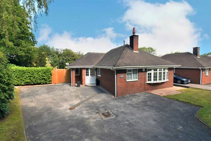 3 Bedroom Detached Bungalow For Sale In Dixon Drive, Chelford, Macclesfield, SK11