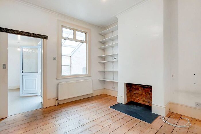 1 Bedroom Flat To Rent In Florence Road, New Cross, London, SE14