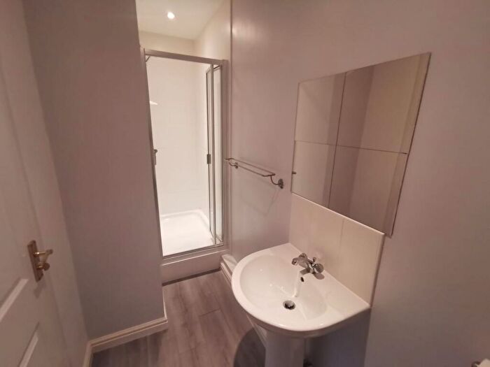 2 Bedroom Flat For Sale In Archers Walk, Trent Vale, Stoke-on-trent, ST4