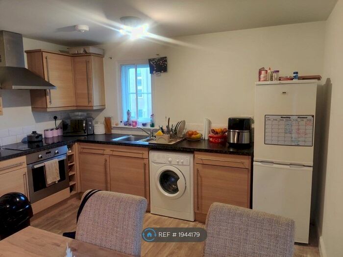 2 Bedroom Flat To Rent In Chapman Place, Colchester, CO4