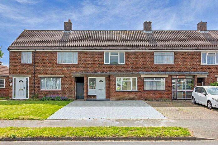 2 Bedroom Terraced House To Rent In College Road, Sittingbourne, Kent, ME10