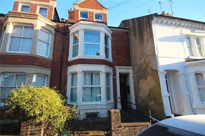 1 Bedroom Apartment To Rent In Colwyn Road, Northampton, Northamptonshire, NN1