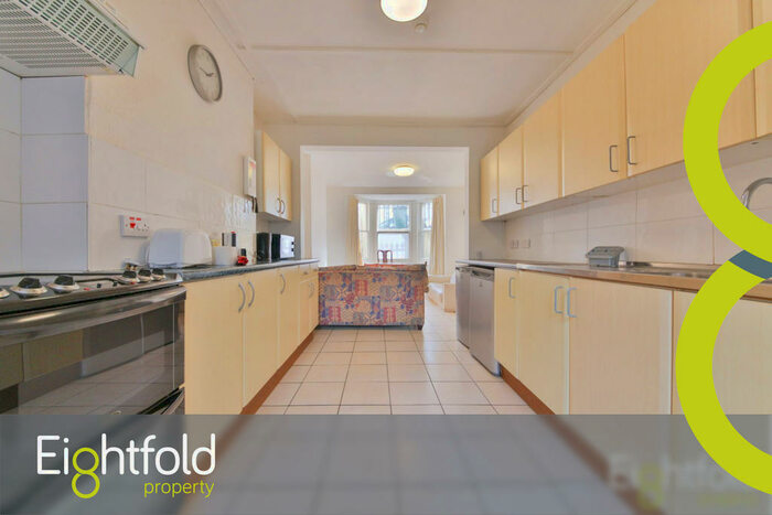 6 Bedroom Terraced House To Rent In Bentham Road, Brighton, BN2