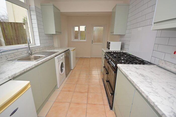 3 Bedroom Semi-Detached House To Rent In North Avenue, Chelmsford, CM1