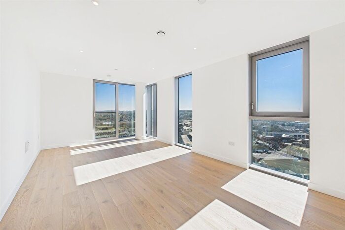 1 Bedroom Flat To Rent In The Clarendon, Watford, WD17